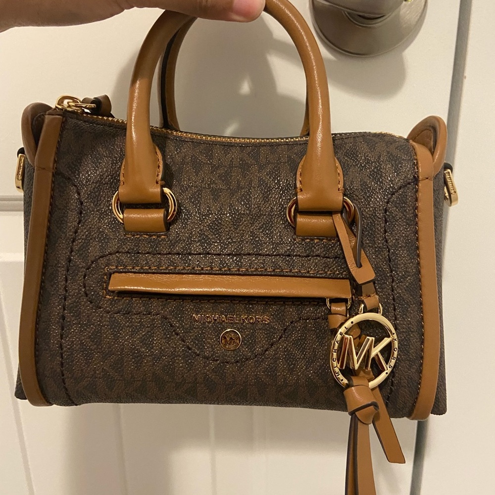 Michael Kors Extra Small Carine